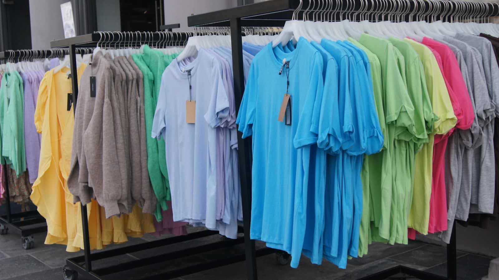 Connecting the dots: Shopify meets Softr with REST API integration